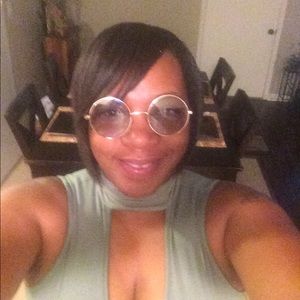 Meet your Posher, Sonya